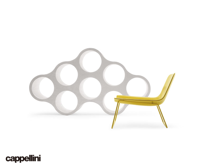 2000年Cappellini社製品、イエローのラウンジチェアとクラウド ブックケース
