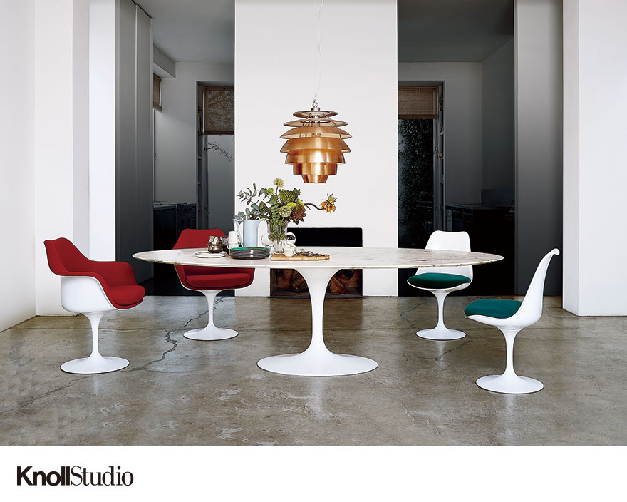 2017年KnollStudio、チューリップテーブルとチューリップチェア
