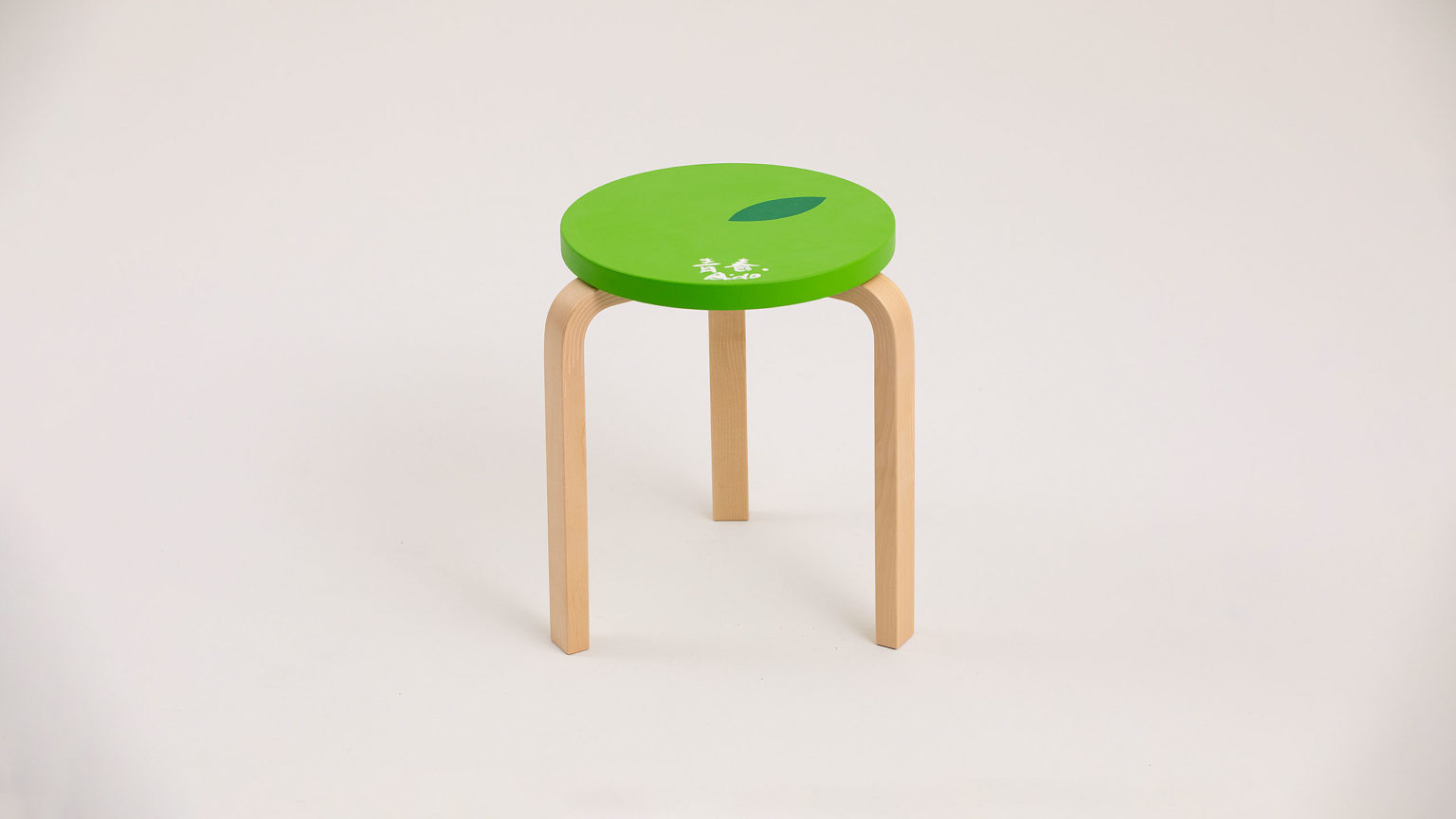 安藤 忠雄 「青春」のイス