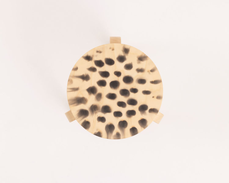 二俣 公一 Birthday Stool 50 2/2