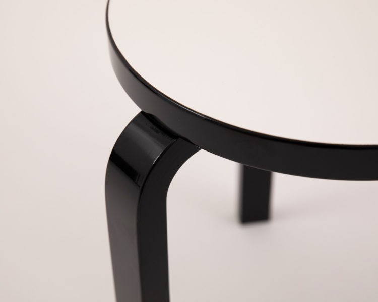 岸和郎 Artek Stool 60 - 漆_japan