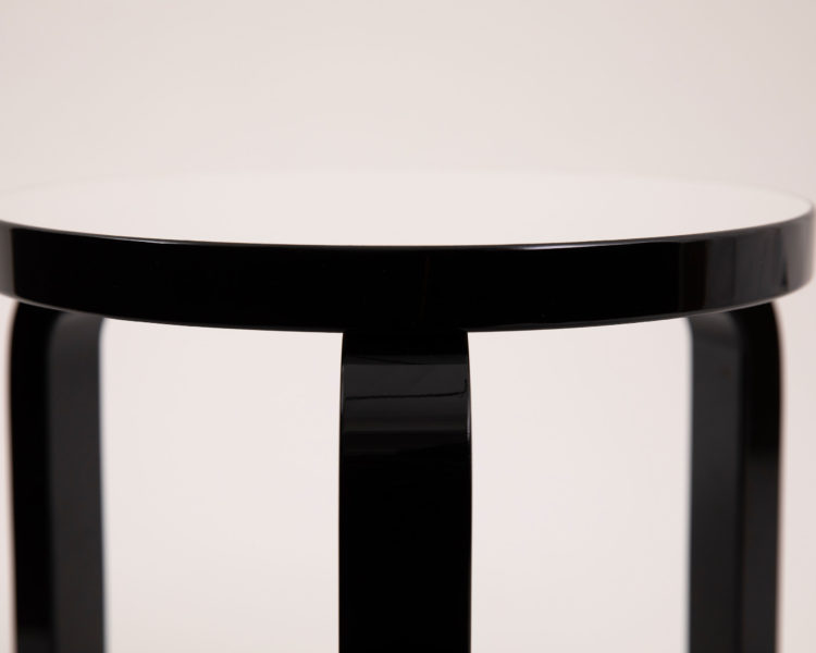 岸和郎 Artek Stool 60 - 漆_japan