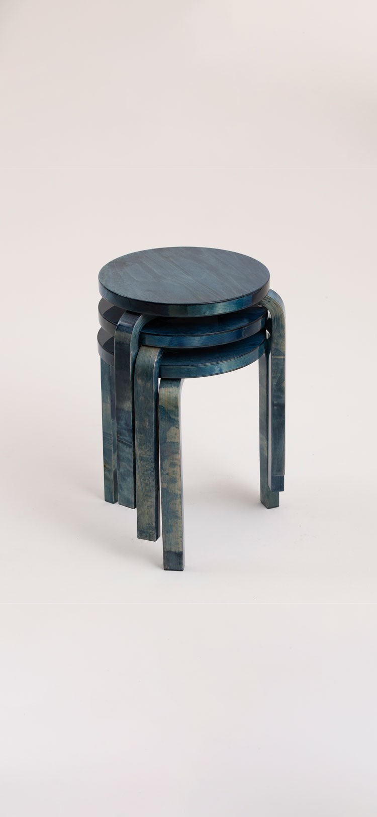 嶌原 佑矢 Stool 60 Cyanotype