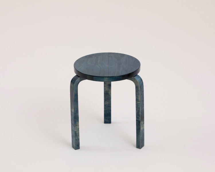 嶌原 佑矢 Stool 60 Cyanotype 1