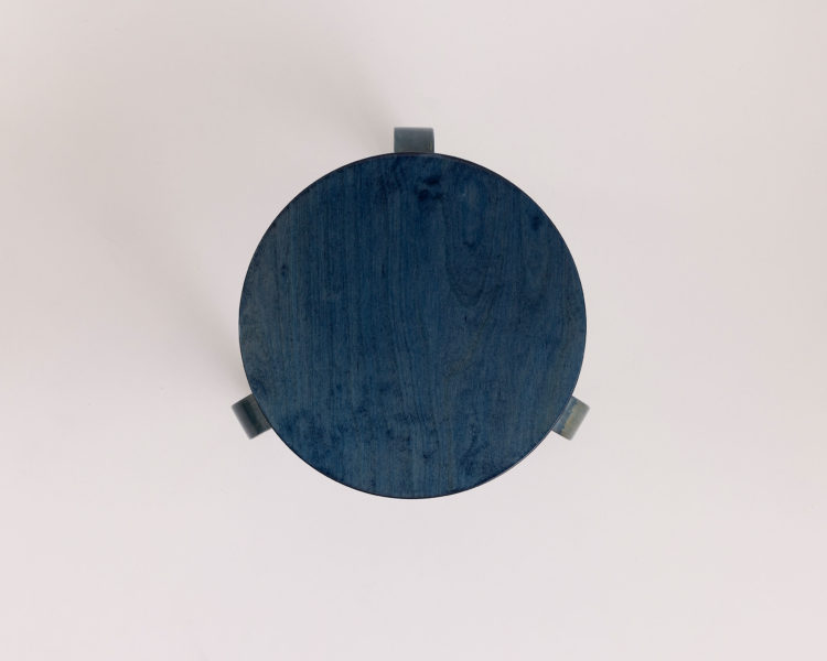 嶌原 佑矢 Stool 60 Cyanotype 2